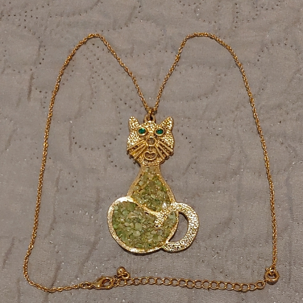 Roget Circa 1980s Gold Cat Pendant Necklace with Green Accents